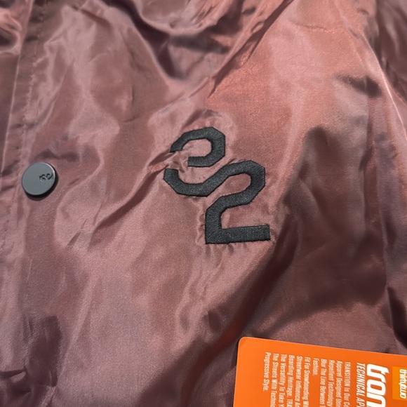 ThirtyTwo Jacket - Picture 2 of 8